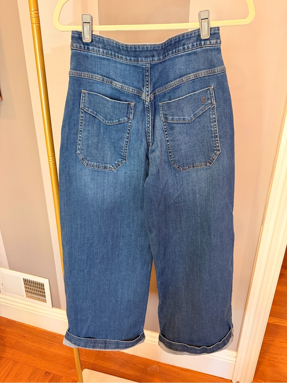 Anthropologie is Pilcro Emory Pleated Wide-Leg Cuffed Jeans in Medium Blue - Picture 5 of 8